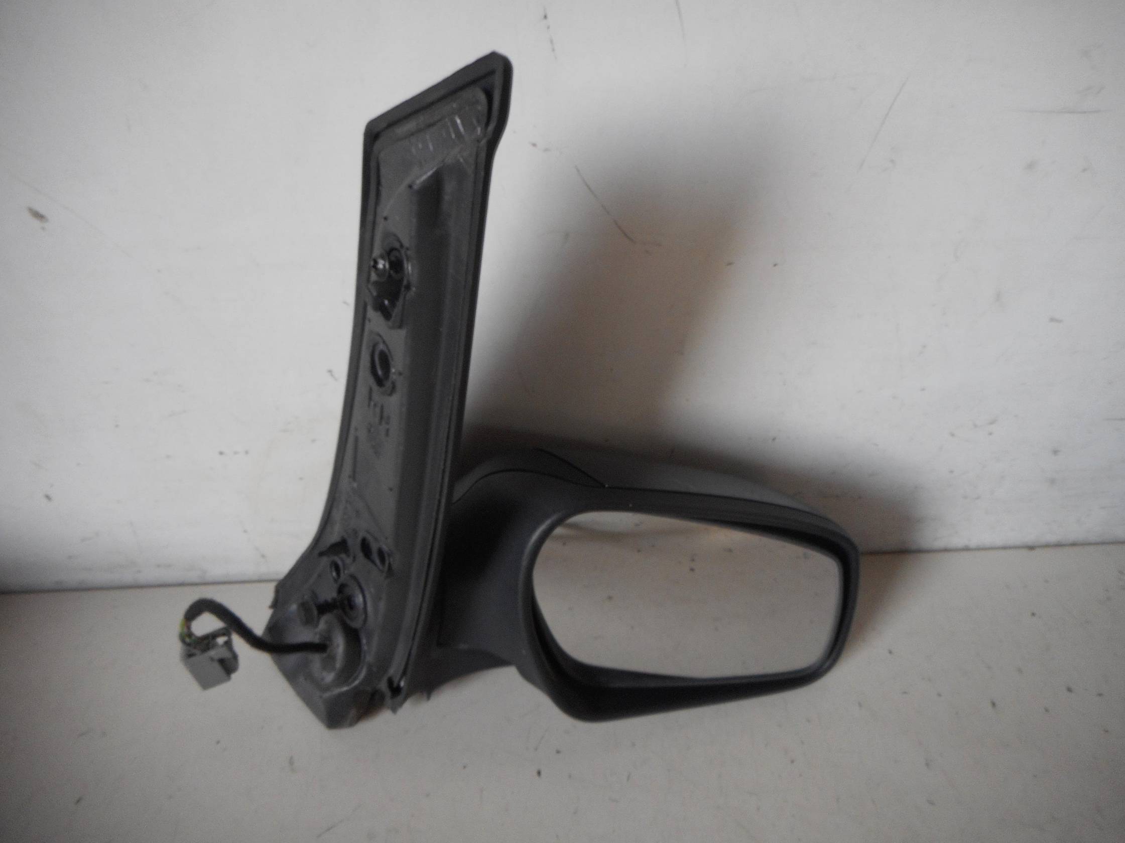 Retrovisore est. regolaz. elettr. dx.